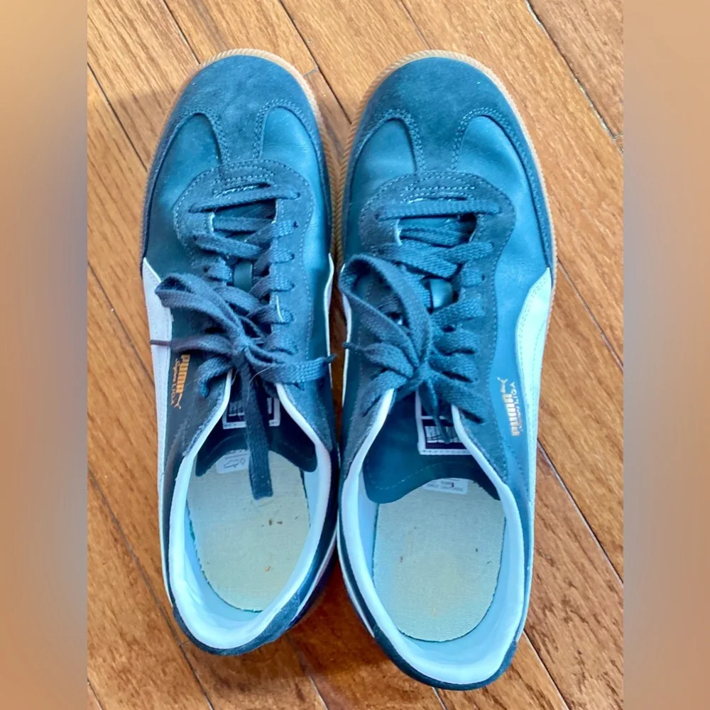Puma men ‘s Teal and White Sneakers - Picture 10 of 10